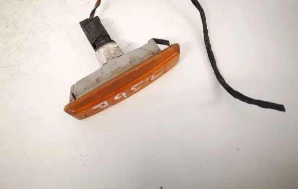 BMW 5 E39 Front fender indicator light