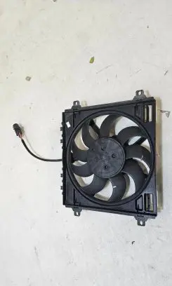 Audi R8 4S Electric radiator cooling fan 4S0121203A