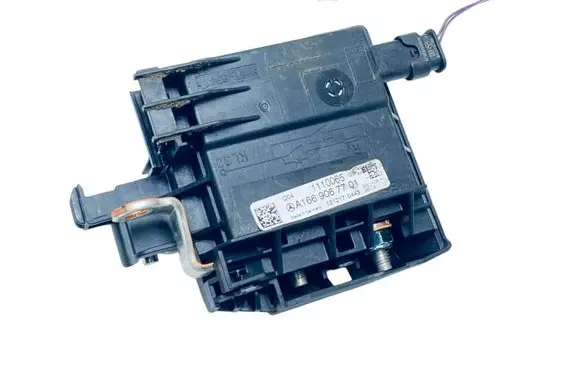 Mercedes-Benz ML W166 Fuse module A1669067701