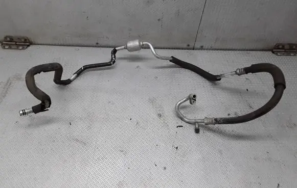 Toyota Avensis T220 Air conditioning (A/C) pipe/hose