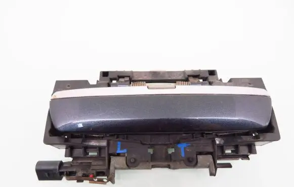 Audi A8 S8 D3 4E Rear door exterior handle 4E0839886 4E0839885