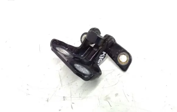 Cadillac CTS Rear door upper hinge 047214808 A048445