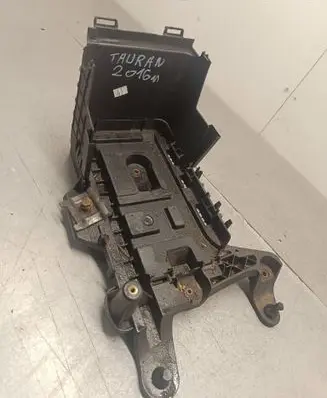 Volkswagen Touran II Battery tray 1K0915333 1K0945363