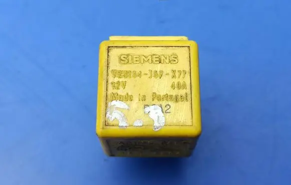 Jaguar XJS ABS relay DAC4506 V23134J57X77 SIEMENS
