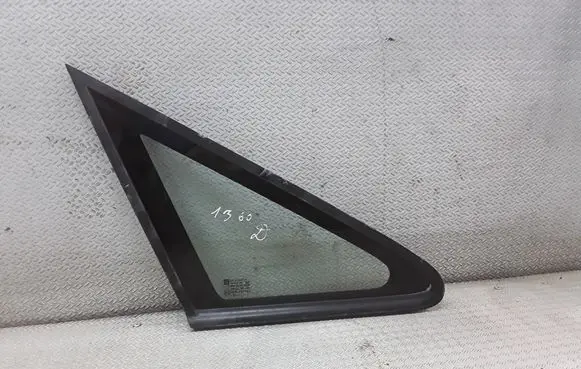 Opel Zafira A Front triangle window/glass 