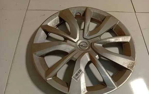 Opel Antara R16 wheel hub/cap/trim 9834872480