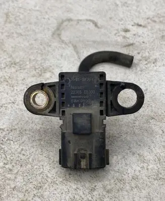 Nissan Pathfinder R51 Air pressure sensor 22365EB300 5WK9690