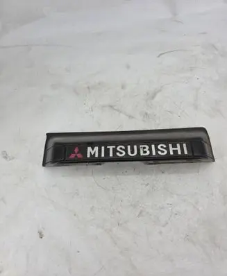 Mitsubishi Pajero Trunk door license plate light bar