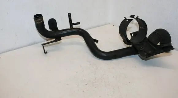 Volkswagen PASSAT B5.5 Engine coolant pipe/hose 038121071F 8D0127224D