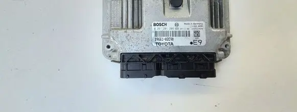 Toyota Auris 150 Engine control unit/module 0261201209