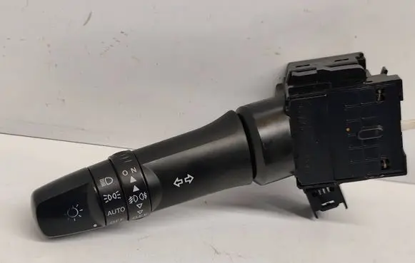 Mitsubishi Space Star Indicator stalk 17G688