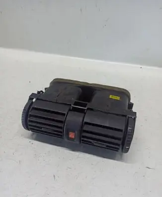 Opel Astra G Dash center air vent grill