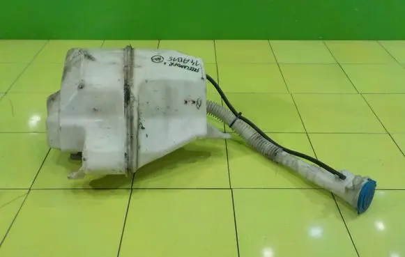 Land Rover Freelander 2 - LR2 Windshield washer fluid reservoir/tank 6H5217C627CB 14AB15