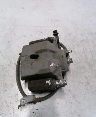 Toyota Prius (XW30) Front brake caliper