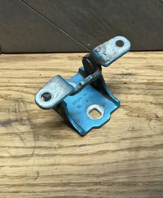 Opel Meriva B Rear door lower hinge 087BED2E