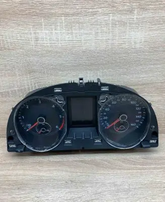 Volkswagen PASSAT B6 Speedometer (instrument cluster) 3C0920972J A2C53219792