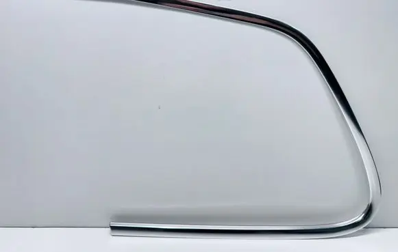 Volkswagen Touareg II Rear side glass trim 7P6853995