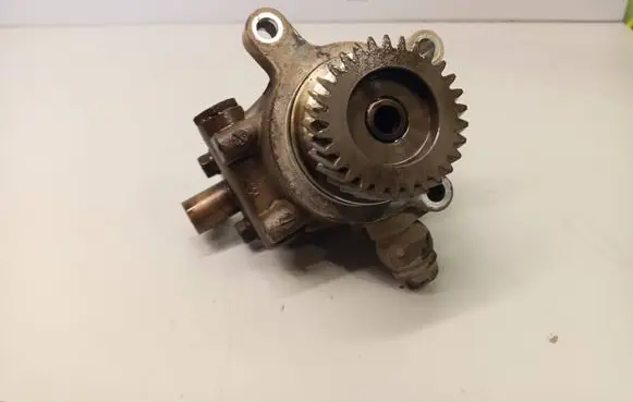 Isuzu D-Max Power steering pump 897946164