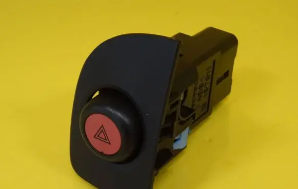 Honda Civic Hazard light switch 157911