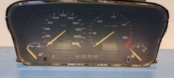 Volkswagen Golf III Speedometer (instrument cluster) 1H6919033M