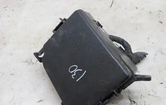 Hyundai i30 Fuse box cover GMAUTO4574097