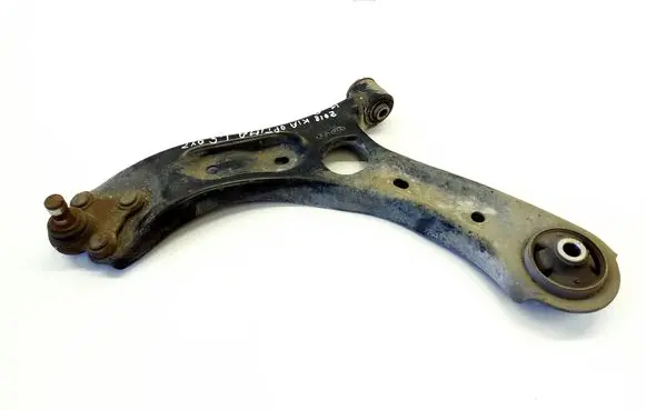 KIA Optima Front lower control arm/wishbone