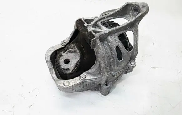 Audi A4 S4 B9 8W Engine mount vacuum valve 4M0199372FO