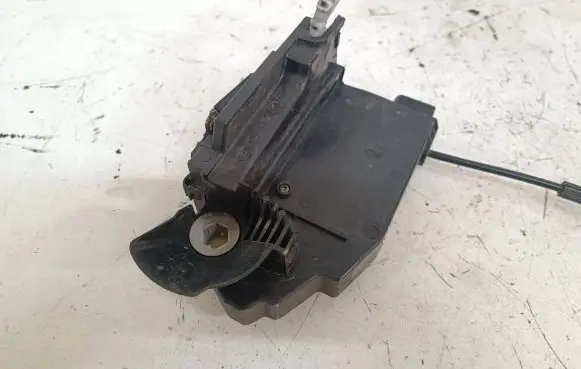 Citroen C4 Grand Picasso Front door lock A073377 98103105