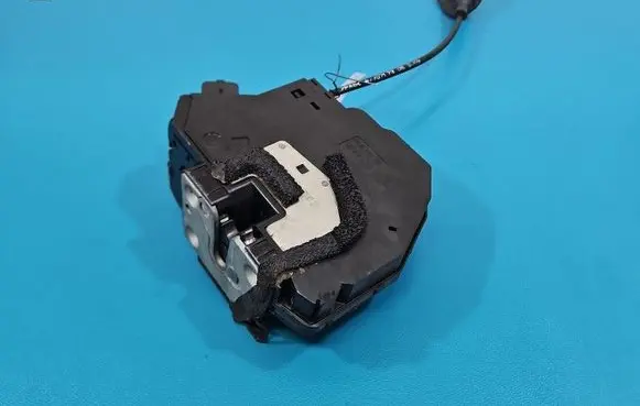 Renault Fluence Front door lock 805020022R IMPRK1616585