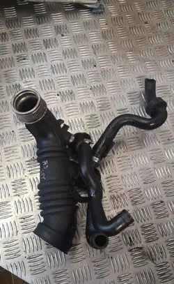 Audi A3 S3 8P Turbo air intake inlet pipe/hose 06a133356g