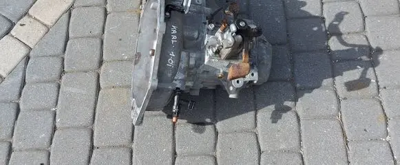 Manual 5 speed gearbox