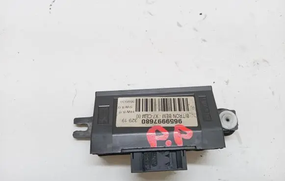 Peugeot 508 II Door control unit/module 9659997680