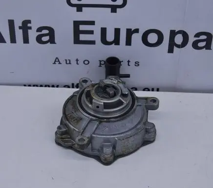 Audi A4 S4 B9 8W Vacuum pump 06M145100C