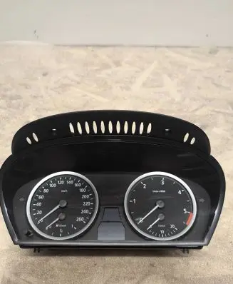 BMW 5 E60 E61 Speedometer (instrument cluster) 6968725 62116968725 110080213