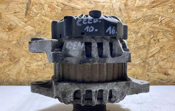 KIA Ceed Generator/alternator 2655447 373002B101