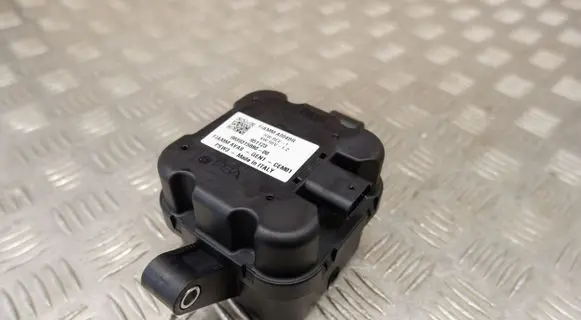 Peugeot 208 Horn signal 9839315880