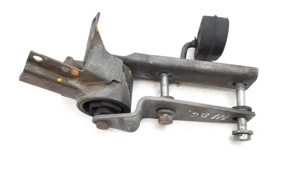 Rolls-Royce Silver Spur Rear axle beam mounts housing 