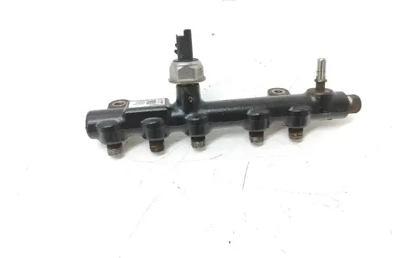 Ford Kuga II Fuel main line pipe 9674300080 94675Q01