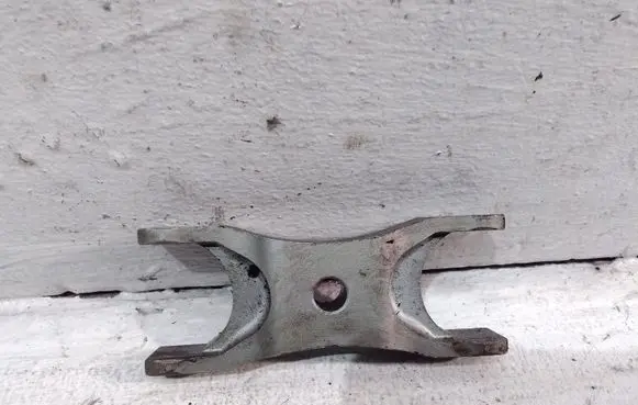 Volkswagen PASSAT CC Fuel Injector clamp holder 03L216A