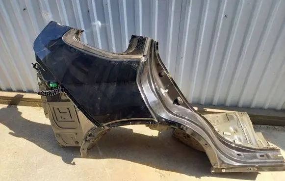 Honda CR-V Rear quarter panel 