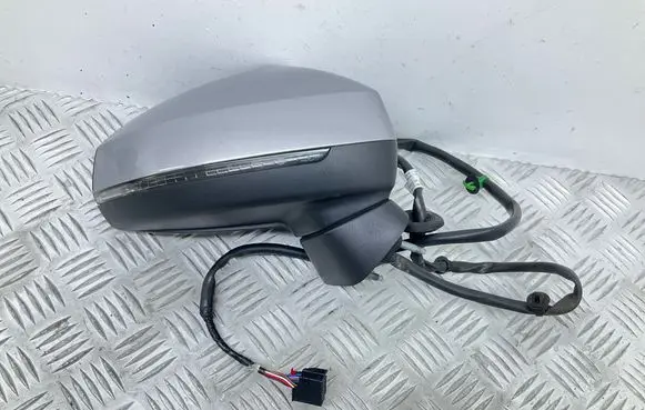 Audi A3 S3 8V Front door electric wing mirror 
