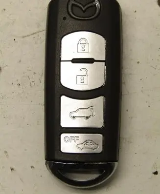 Mazda CX-5 II Ignition key/card 13562404