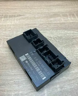 Volkswagen PASSAT B6 Door control unit/module 3C0959433AB 5DK009064