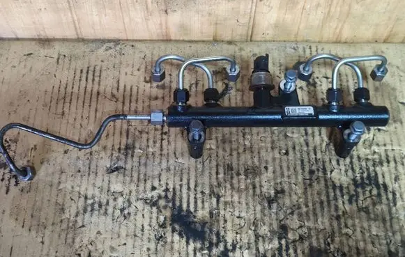 Ford Kuga I Fuel main line pipe 9681909680 28497Z01
