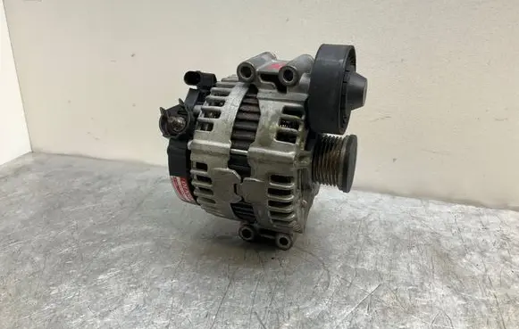 BMW 3 E92 E93 Generator/alternator 