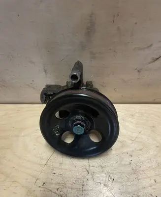KIA Sorento Power steering pump 571002P010
