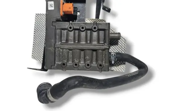 Porsche Cayenne (92A) Electric engine pre-heating system (optional) 12E963231F 5q0819565b 71030038070