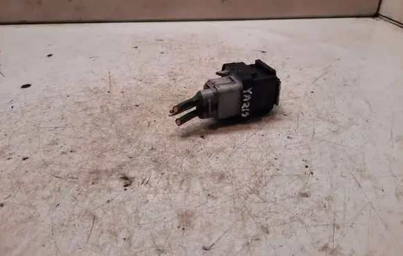 Glow plug pre-heat relay
