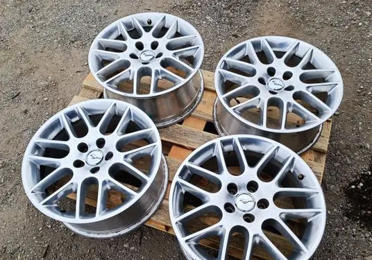 R18 alloy rim