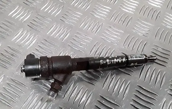 Fuel injector